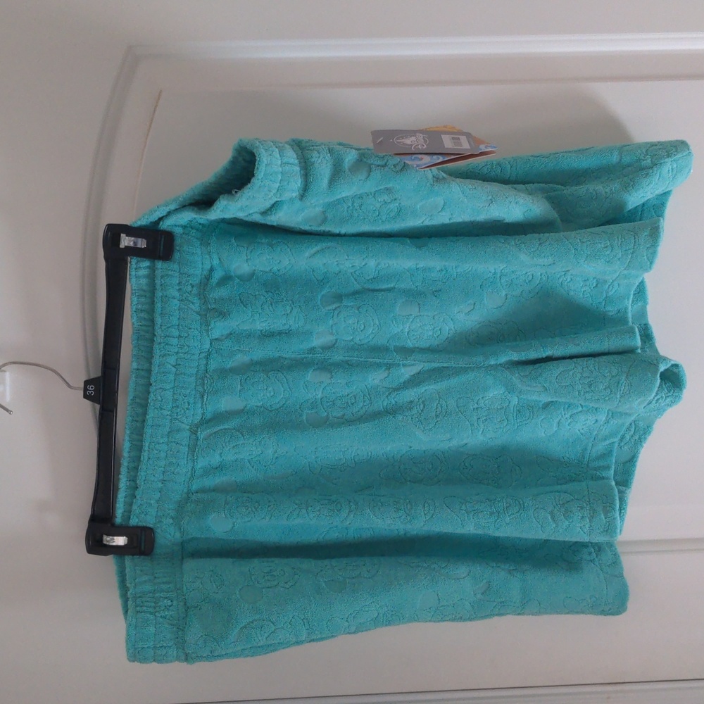 BRAND NEW WITH TAGS Disney Short